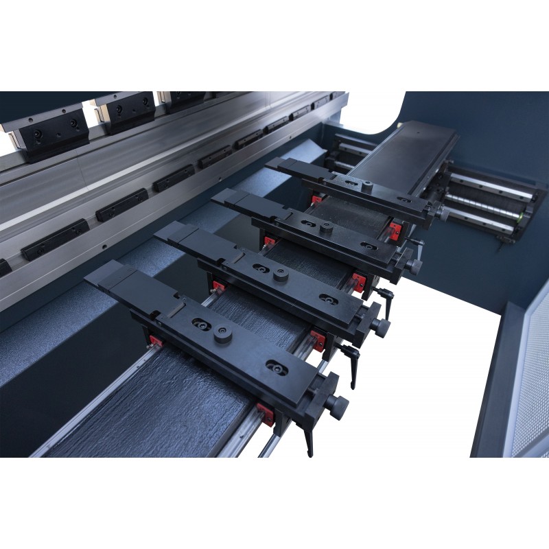 Hydraulic Press Brake CORMAK ULTIMATE 130x3100 Cybelec 4+1 Axis Servo | CORMAK