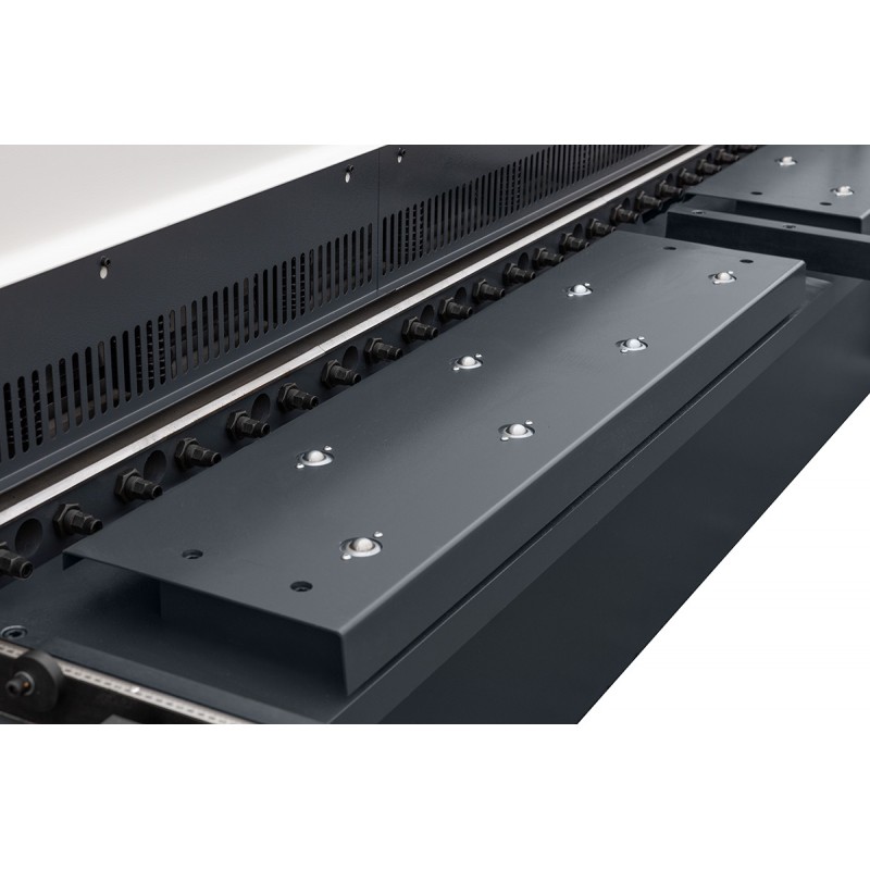 Hydraulic Guillotine Shears CORMAK SHARK NC 10x3200 | Industrial Sheet Metal Cutting | CORMAK