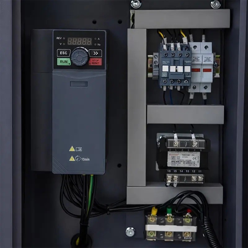 Screw Compressor Set LUFT 400 + N10S Dryer + 200L Air Tank | CORMAK